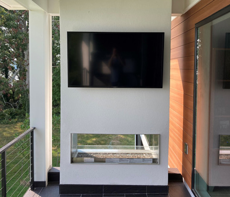 SunBriteTV Veranda Series Adds Key Component to Virginia Home’s Balcony