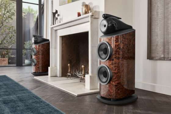 Bowers & Wilkins' 801 D4 Signature