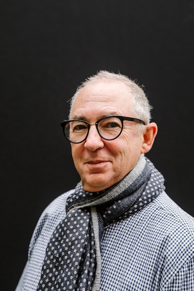 Barry Sonnenfeld posed