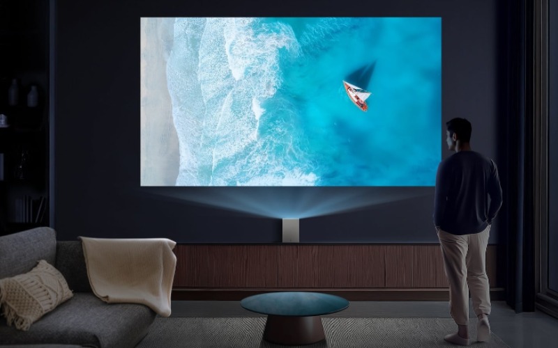 LG Debuts New Home Entertainment Projectors